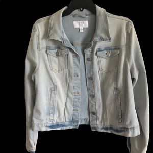 Time and Tru Light wash jean jacket size Large (12/14) NWT